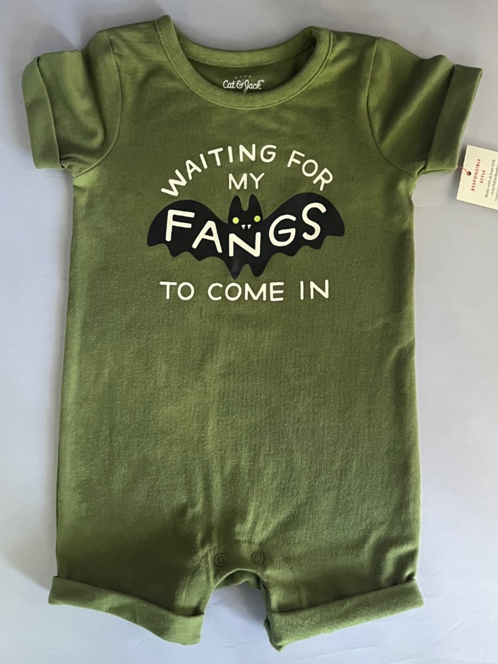 Green baby Halloween jump suit “Waiting for my fangs to come in” 3–6 mos NWT